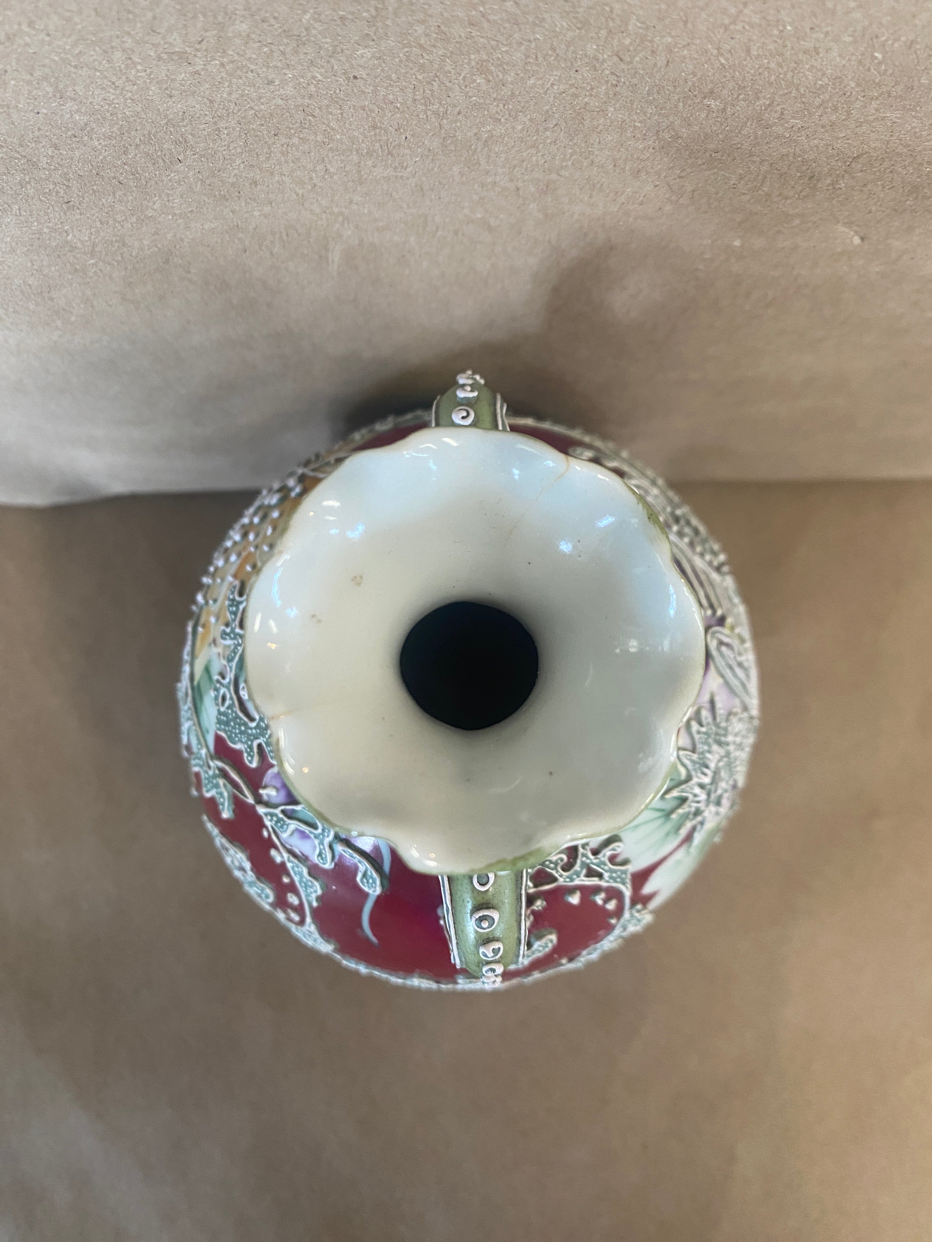 Moriage Vase, Japanese vase, Bird Design, Antique vase