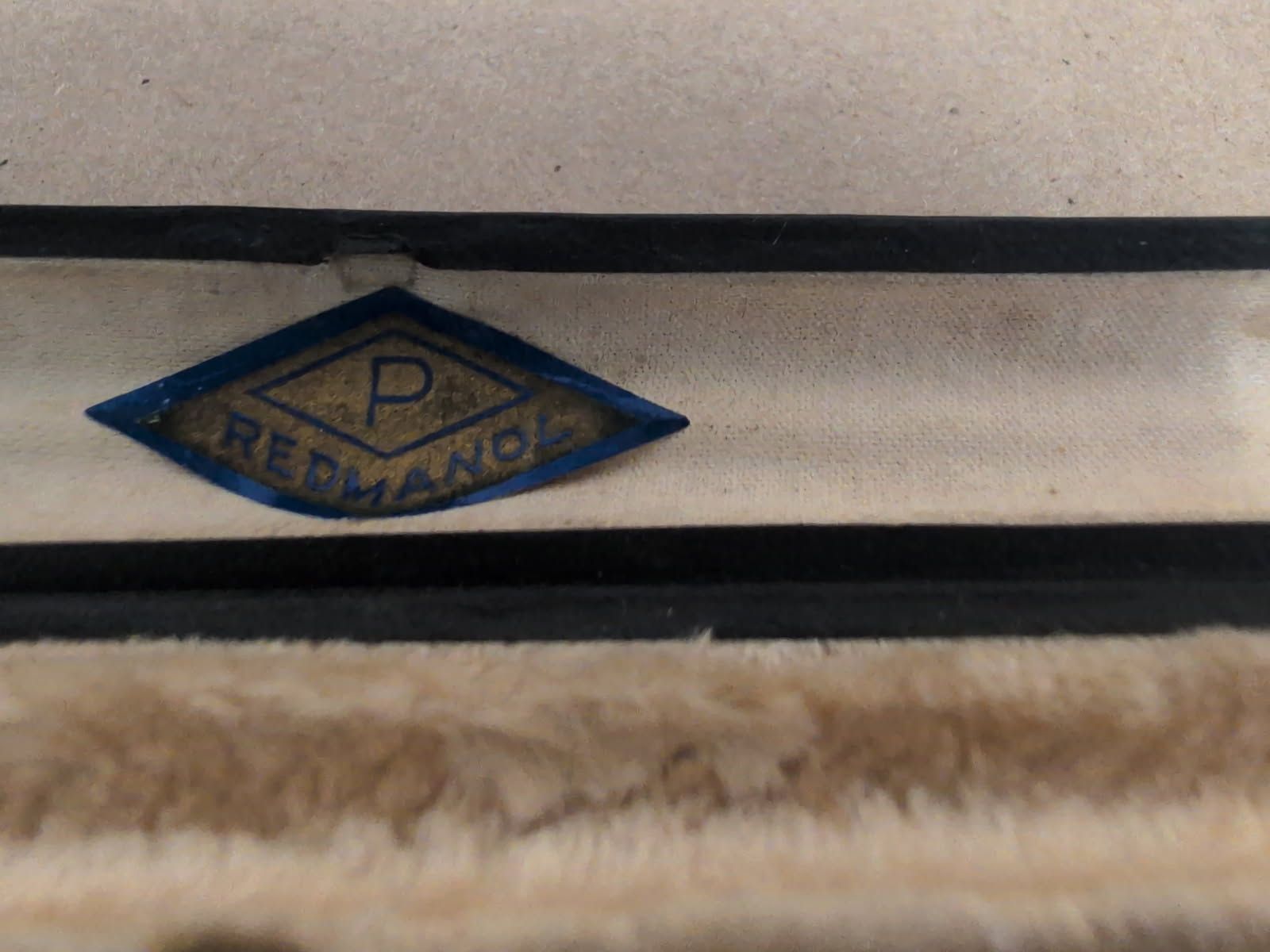 1930s vintage Redmanol Cigarette Holder