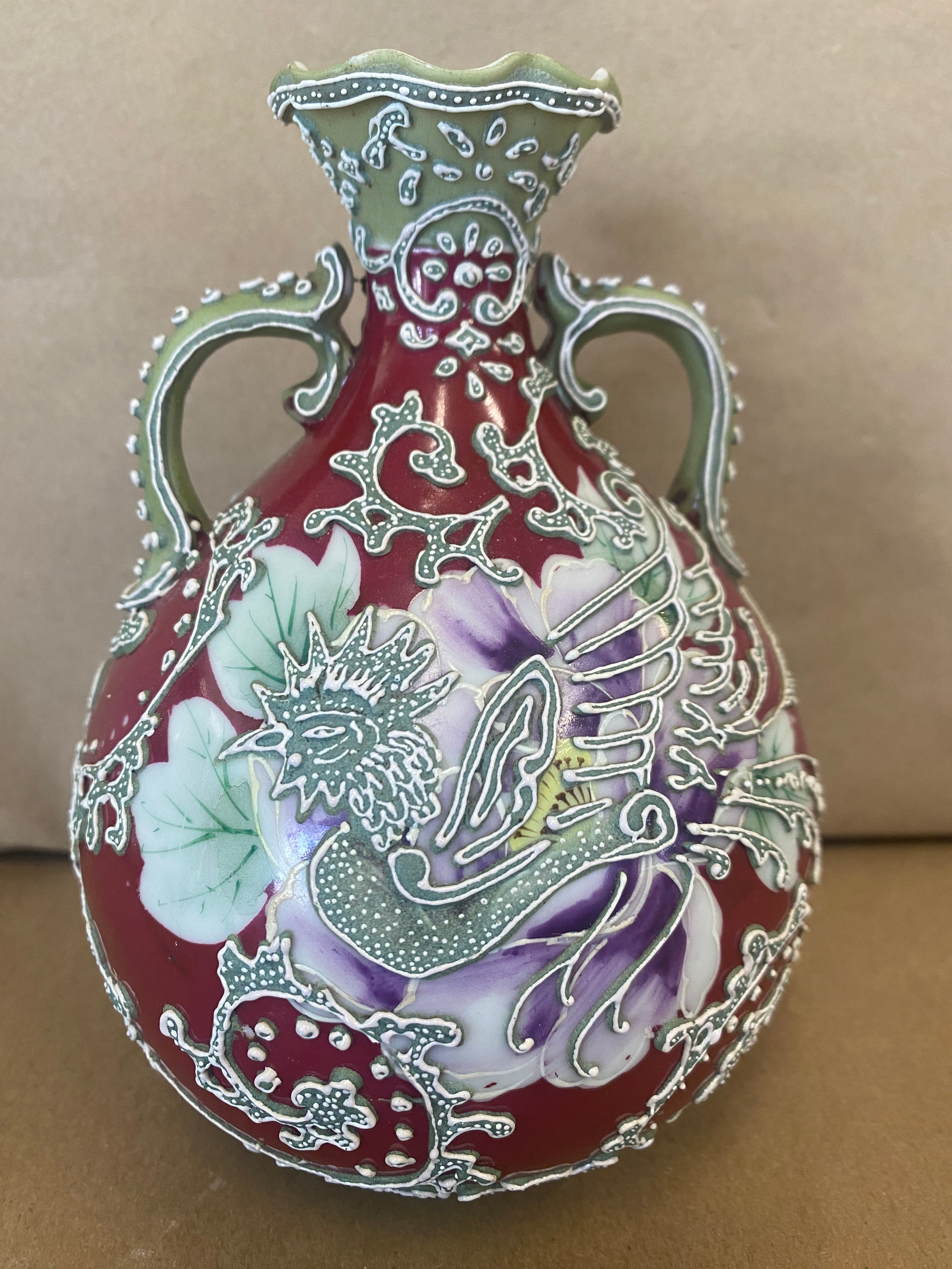 Moriage Vase, Japanese vase, Bird Design, Antique vase