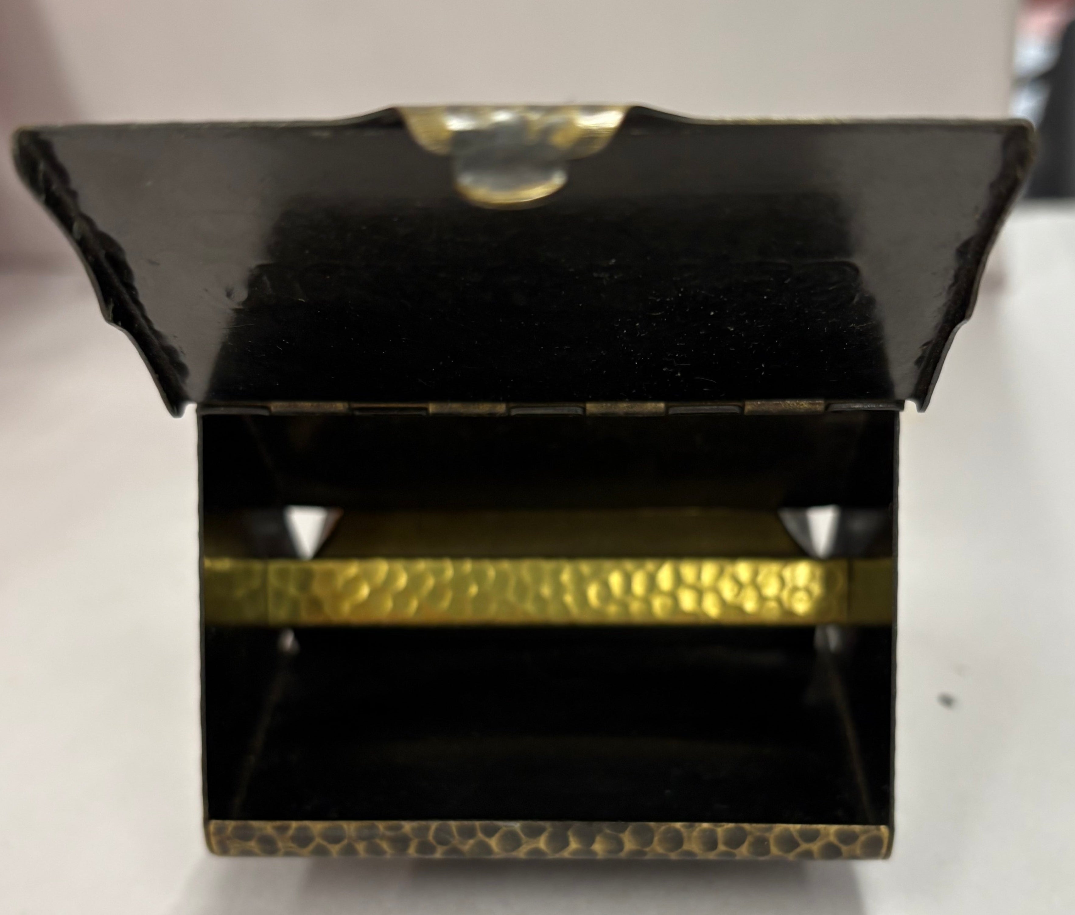 Native American Dartmouth Cigarette dispenser 