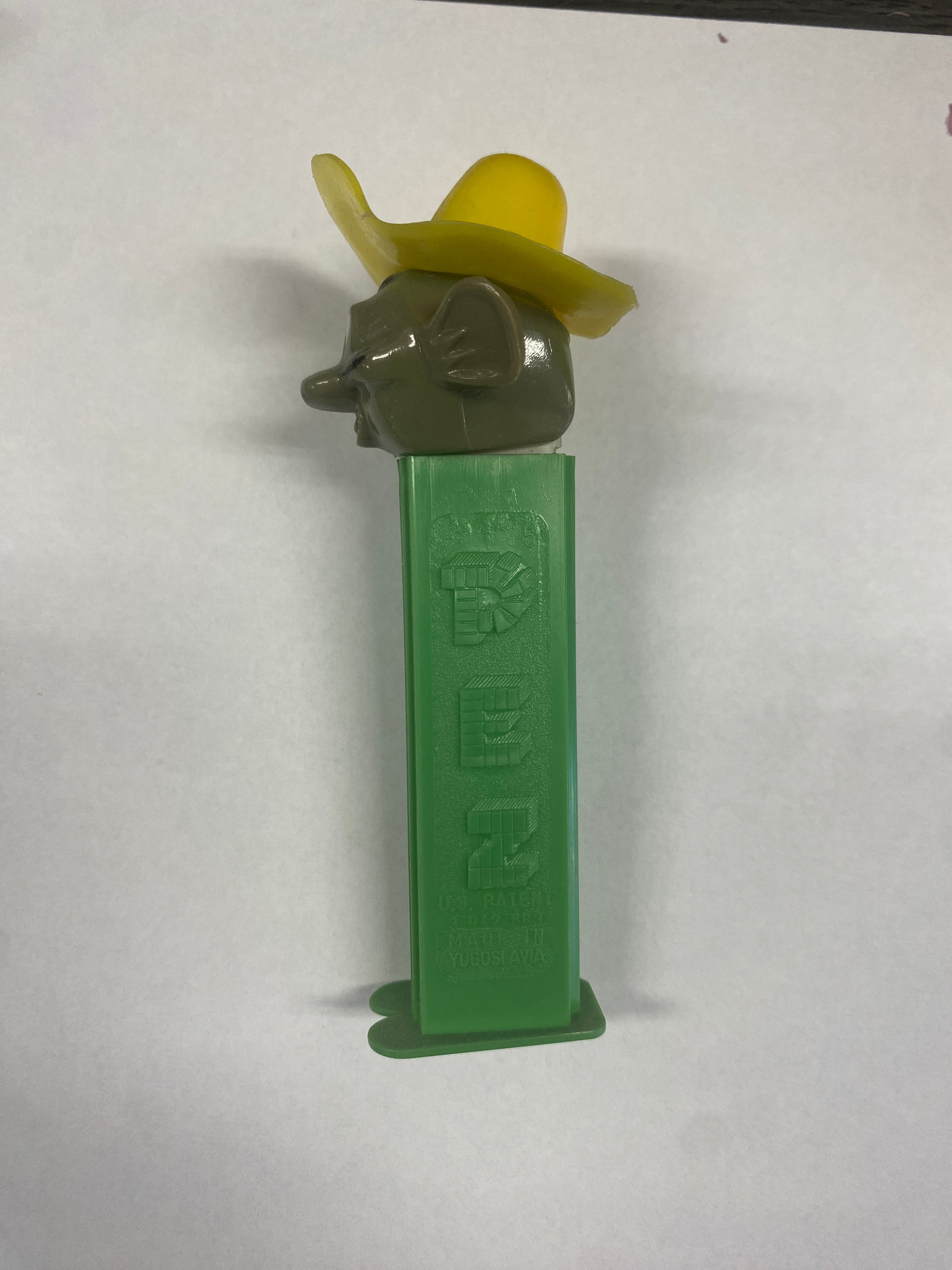 pez, pez dispenser, collectible, vintage , Speedy Gonzales, Warner Brothers Cartoon