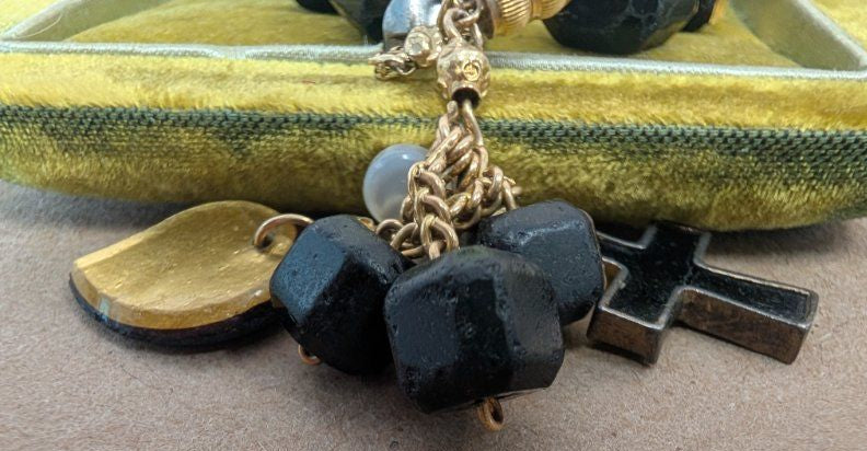 Antique Victorian Mourning Bracelet - Jet black 