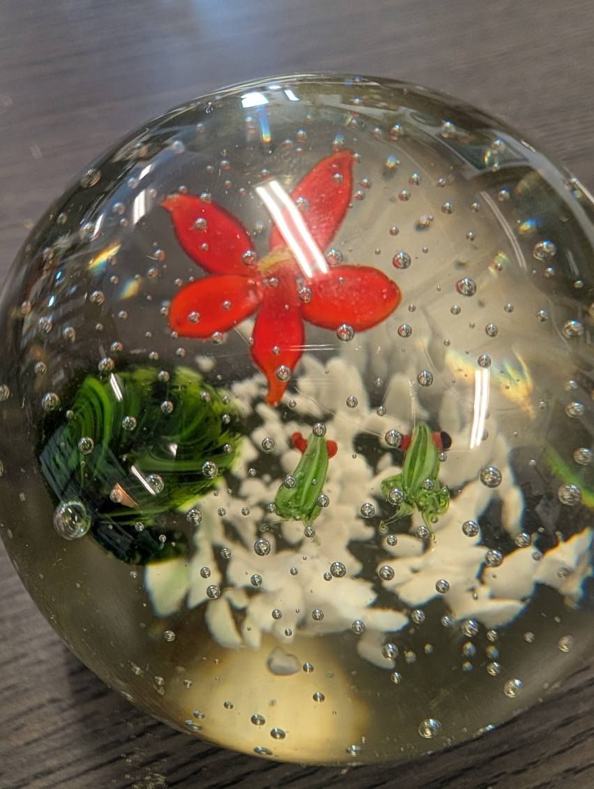 Frog Leaf Paperweight