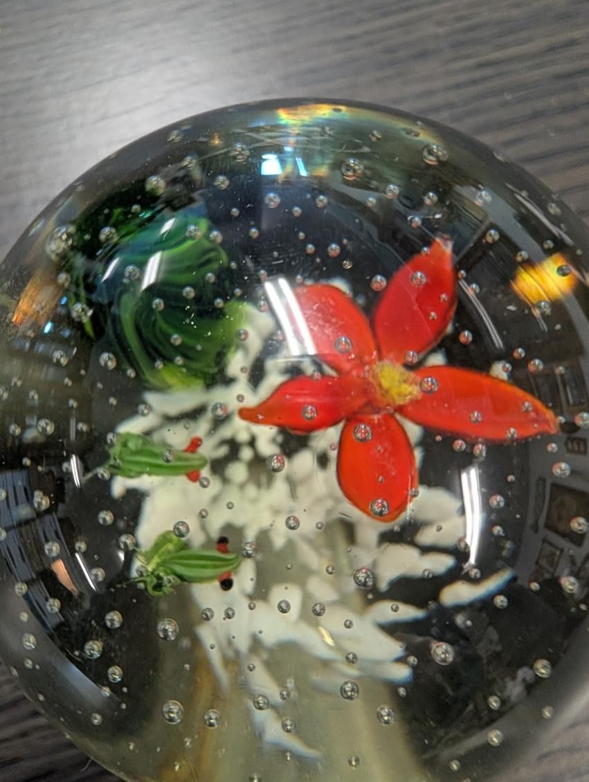 Frog Leaf Paperweight