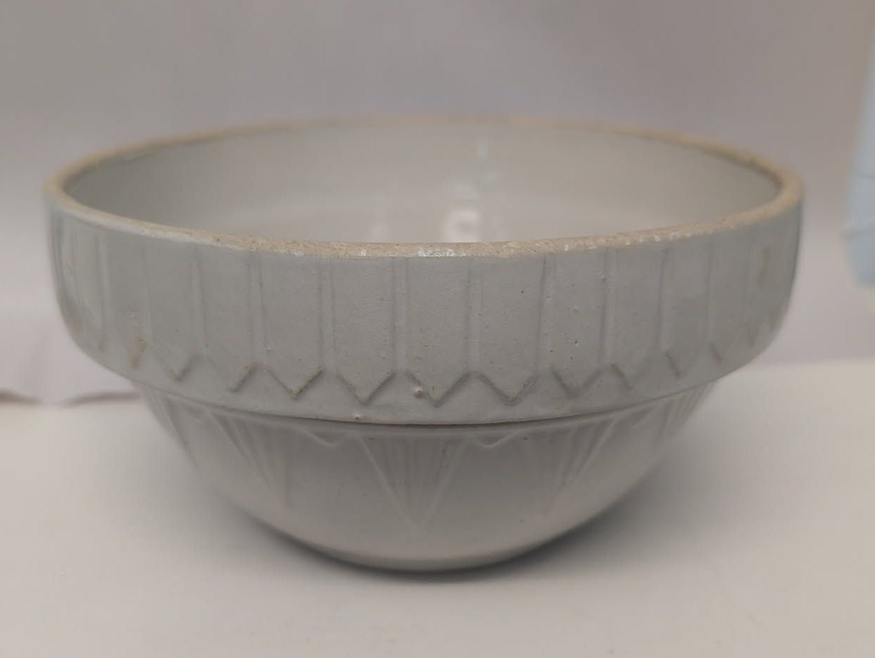 Antique ruckels Picket Fence stoneware bowl 8 1/2"