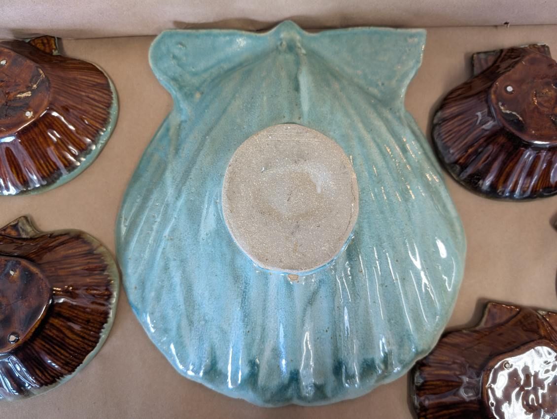 Handmade Turquoise Handmade Scallop Shell Server with 6 Scallop Plates