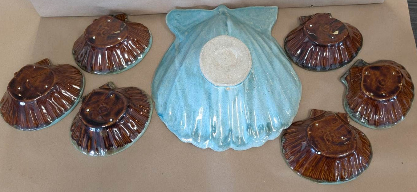 Handmade Turquoise Handmade Scallop Shell Server with 6 Scallop Plates